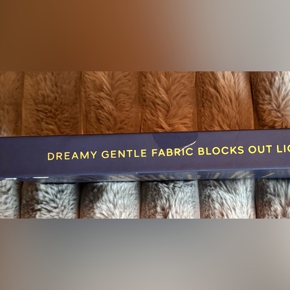 ENVY SLEEP MASK - Picture 3 of 5